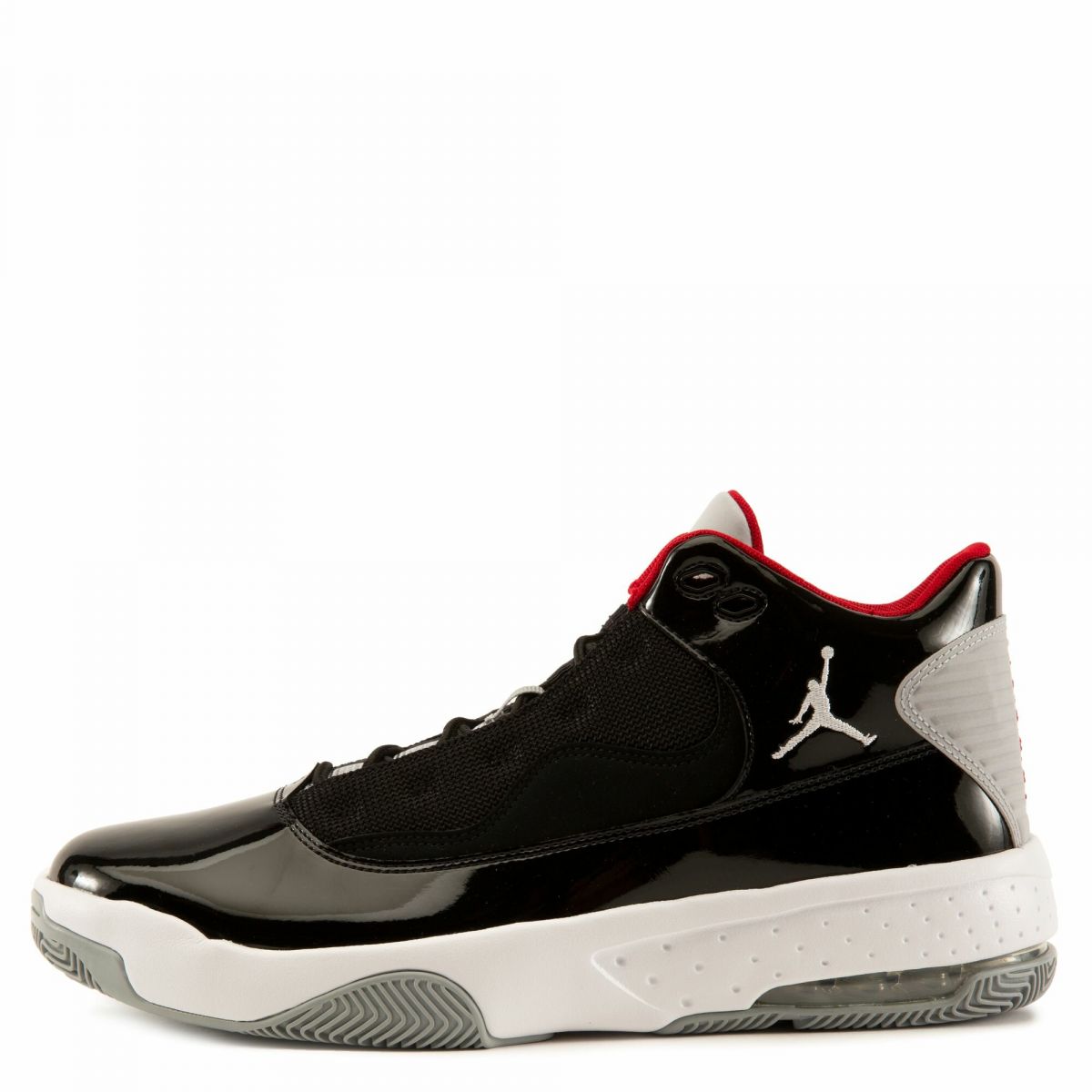 Кроссовки NIKE JORDAN MAX AURA 2 Кроссовки NIKE JORDAN MAX AURA 2